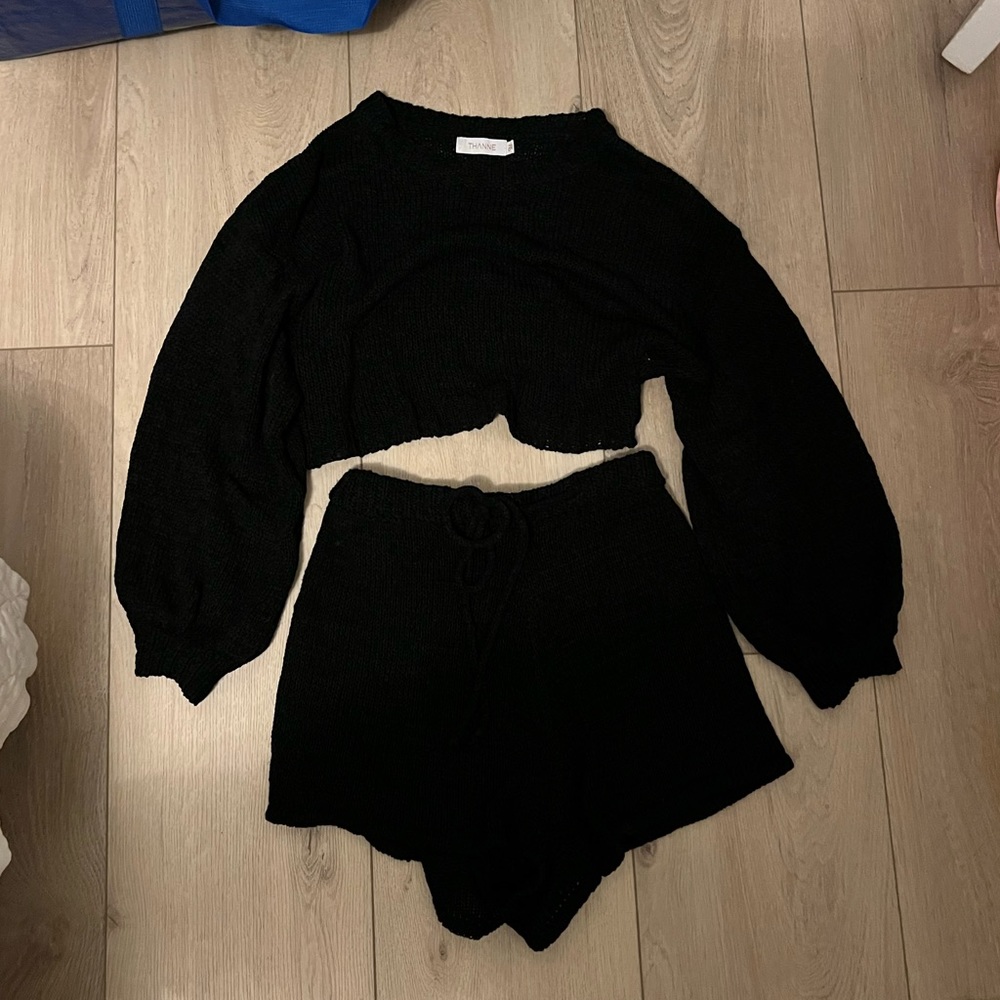 Verge Girl Knit Set size small